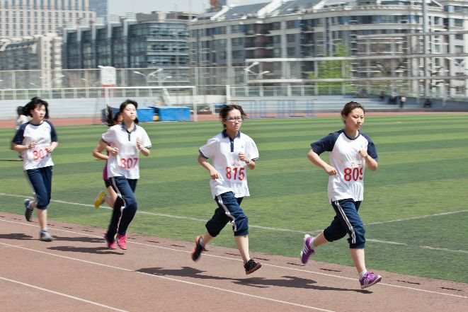 中考體育考試50米短跑多少秒算正常？