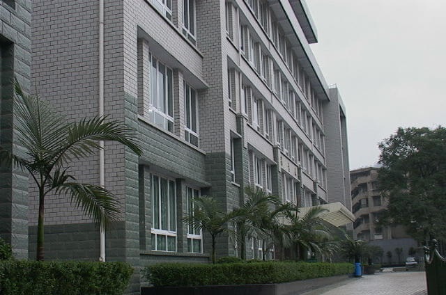 宜賓市第一中學(xué)地址在哪里？