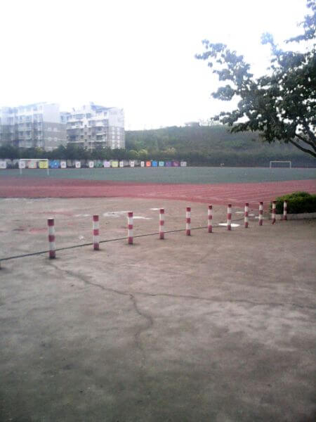 資中二中、水南實驗小學(xué)校園路段通車了