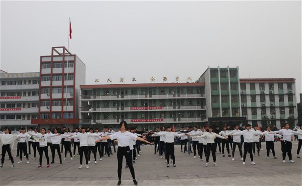武勝縣協(xié)力中學2020年的錄取分數(shù)是多少？