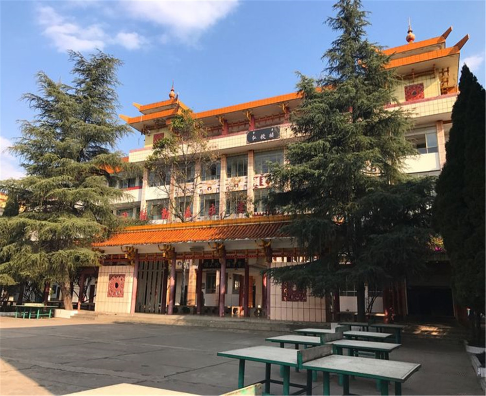 涼山州民族中學學校招辦電話是多少？