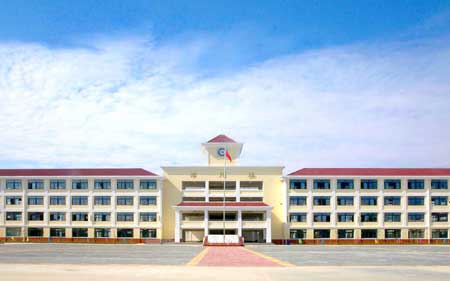 彭州中學(xué)的環(huán)境怎么樣？