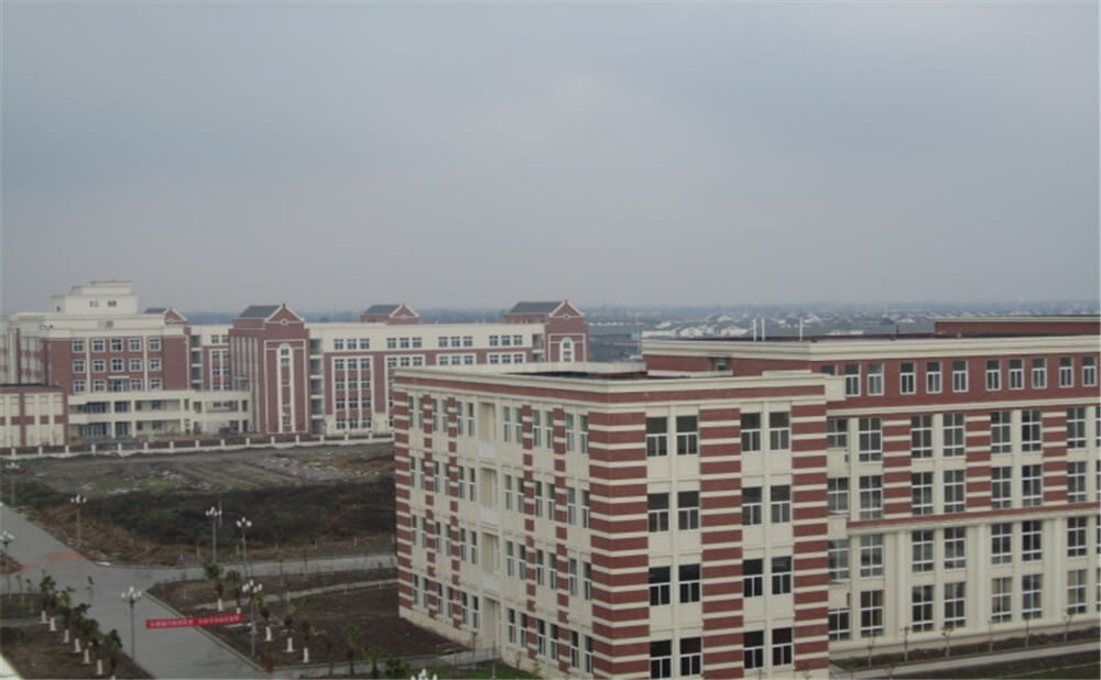 師大三中的去年錄取分?jǐn)?shù)線是多少分？