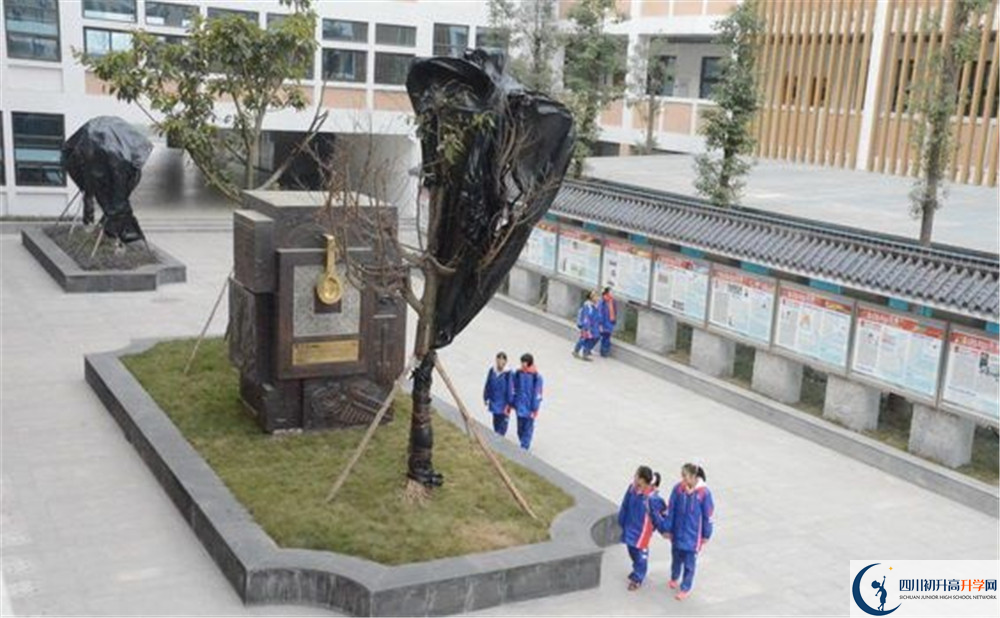 2020年成都石室蜀都中學(xué)的升學(xué)率有多少？