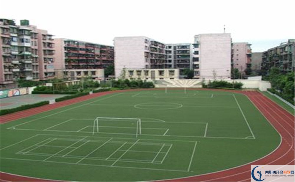 成都列五中學的學費大概多少？