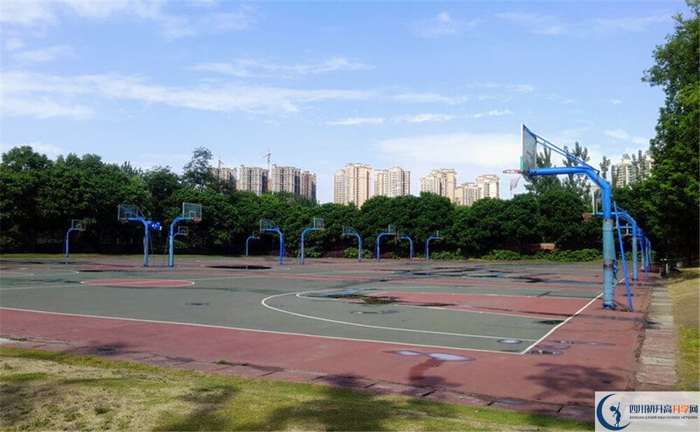 成都實(shí)驗(yàn)外國語學(xué)校（西區(qū)）地址怎么走？