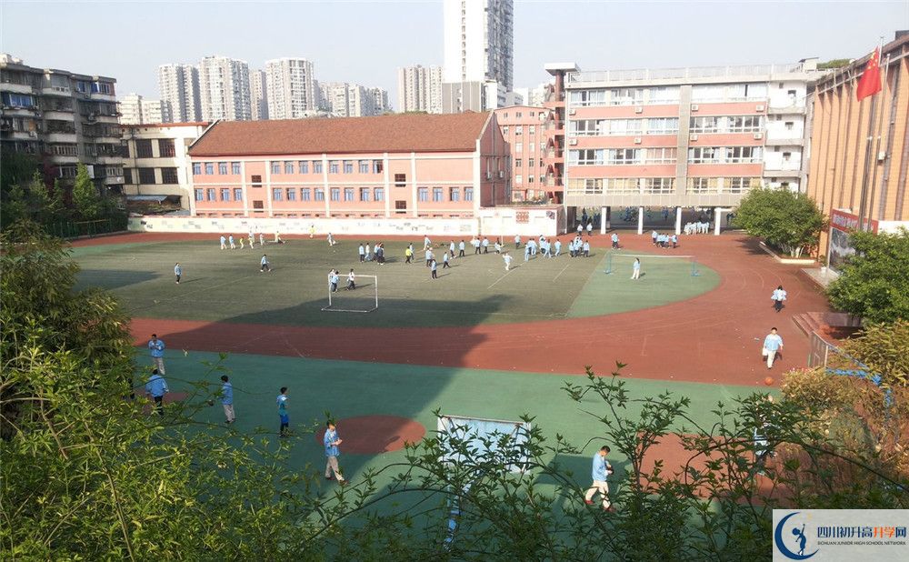 通錦中學(xué)的地址怎么走？