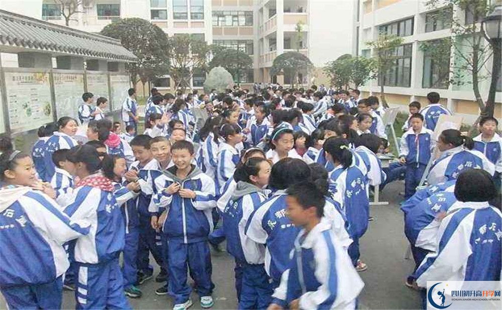 成都石室蜀都中學(xué)地址怎么走？