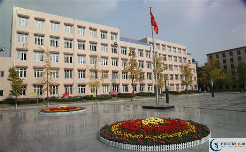 成都西藏中學(xué)平行班與實(shí)驗(yàn)班差多少？