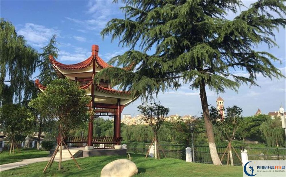 三原外國語學(xué)校平行班中考重點率是多少？